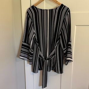 EST 1946 Womens  Black and White Stripped Kimono Sleeve Blouse Size 18/20